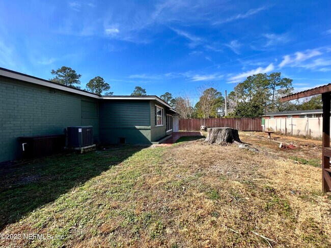 Building Photo - 6713 Provost Rd E