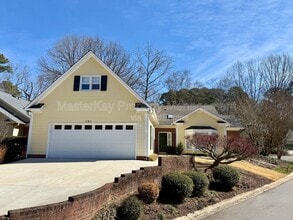 Building Photo - 101 Prestwick Pl