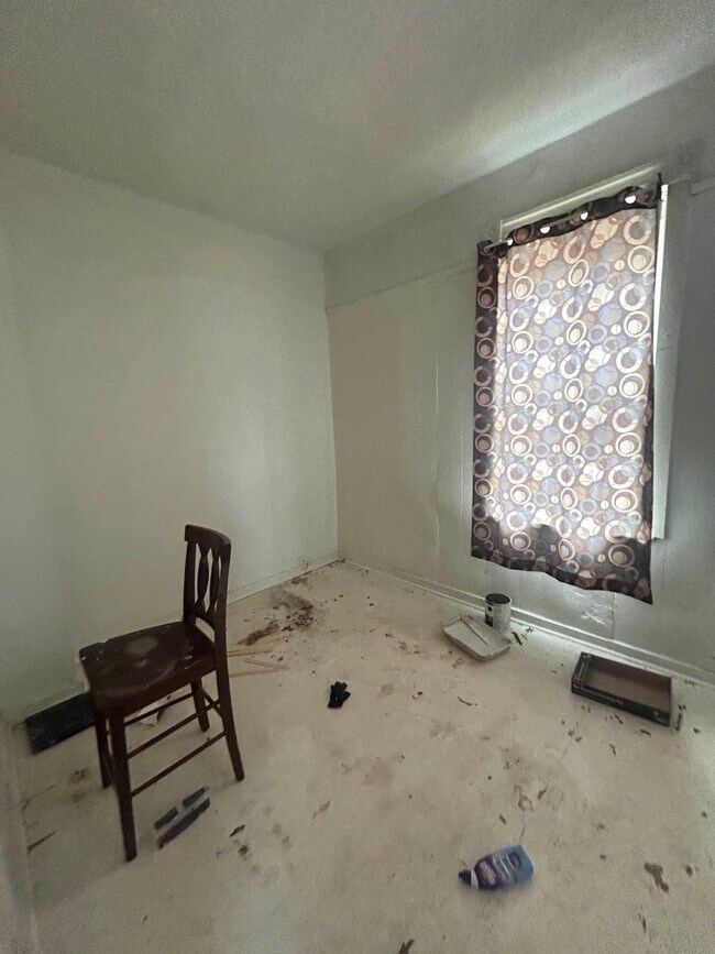 Foto del edificio - 5470 Plover Ave