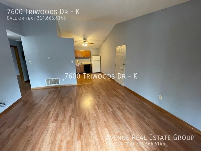 Foto del edificio - 7600 Triwoods Dr