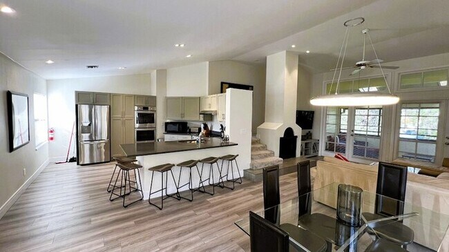 Foto del edificio - 2971 Cottage Grove Ct