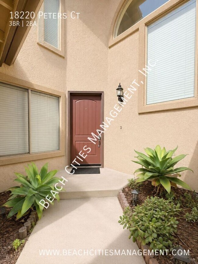 Foto del edificio - 18220 Peters Ct