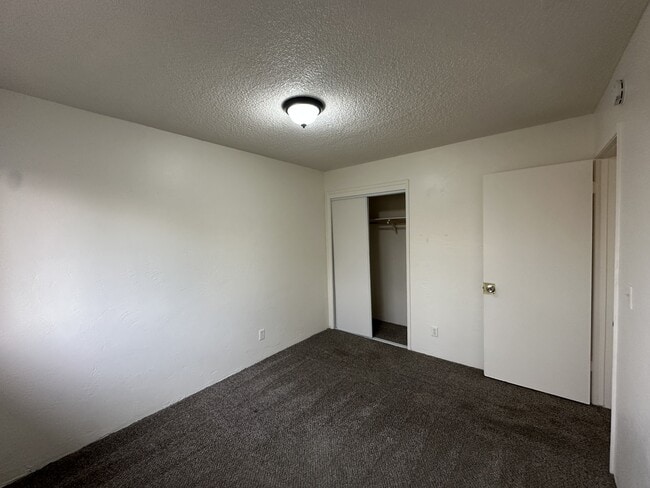 Building Photo - 116 Hughes Ave