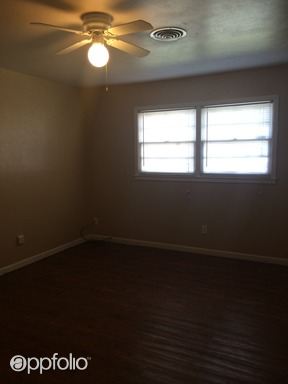 Building Photo - 5401 Temple Ave