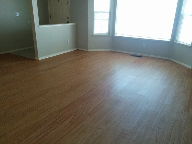 Building Photo - 1807 Rock Ct