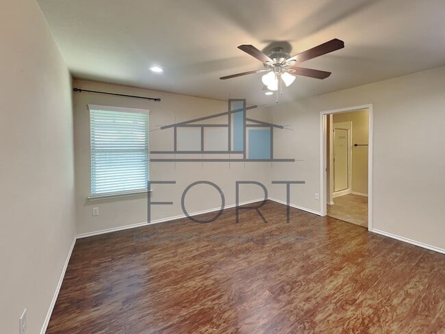 Building Photo - PERFECT HOME IN PRINCETON!