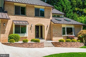 Building Photo - 8033 Cypress Grove Ln