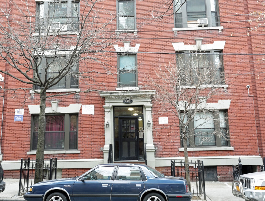 Building Photo - 2694 Briggs Ave