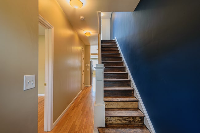 Foto del edificio - 611 Otis Pl NW