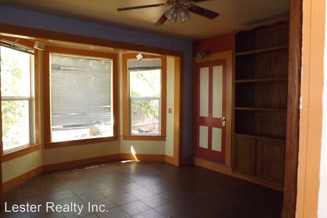 Building Photo - 3 br, 2 bath House - 69 Pine St