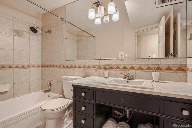 Building Photo - 2 bedroom in Denver CO 80210