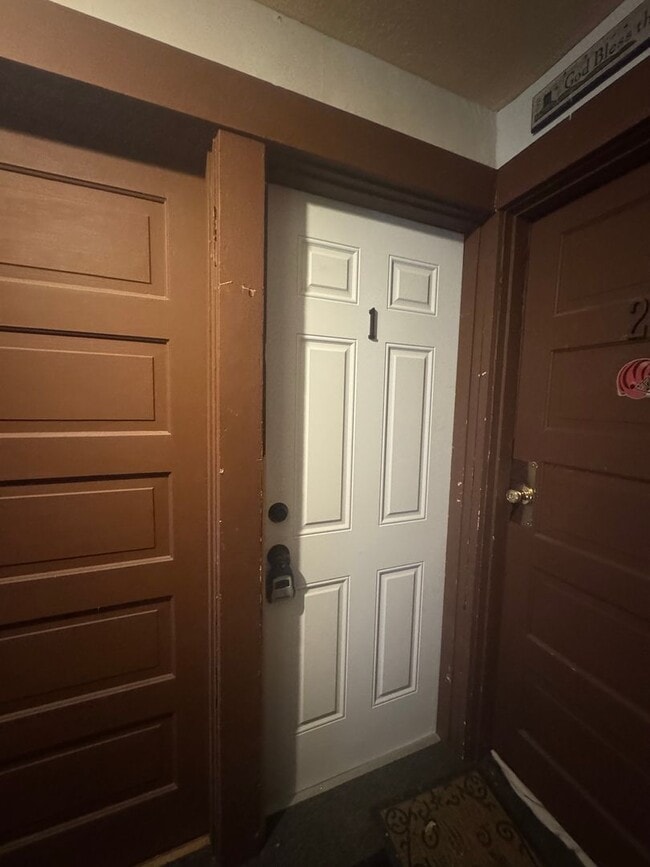 Foto del edificio - 2424-2426 Wayne Avenue