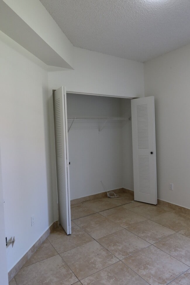 Photo - 18340 NW 68th Ave (Hialeah, FL) Apartment