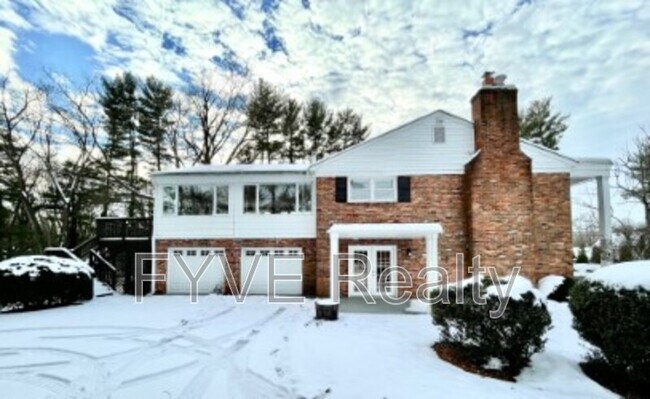 Foto del edificio - 9621 Atwood Rd