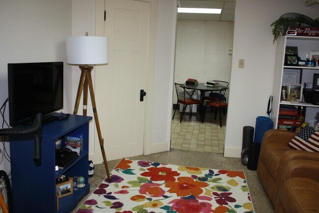 Sala de estar - 334 Thrall St