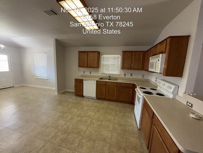 Building Photo - Westbury place.