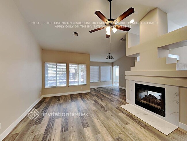 Foto del edificio - 4536 Mancilla St