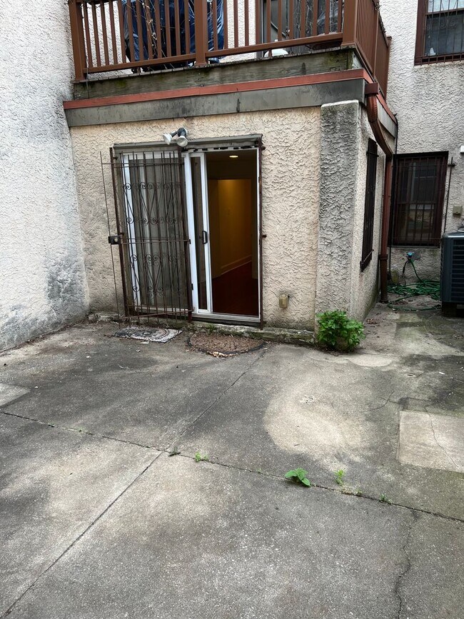 Foto del edificio - 1138 N 4th St.