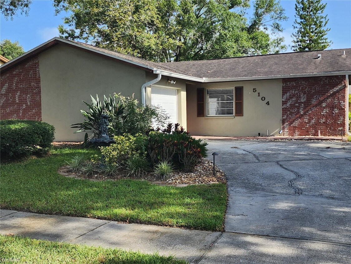 Primary Photo - 3 br, 2 bath House - 5104 Chatsworth Avenue