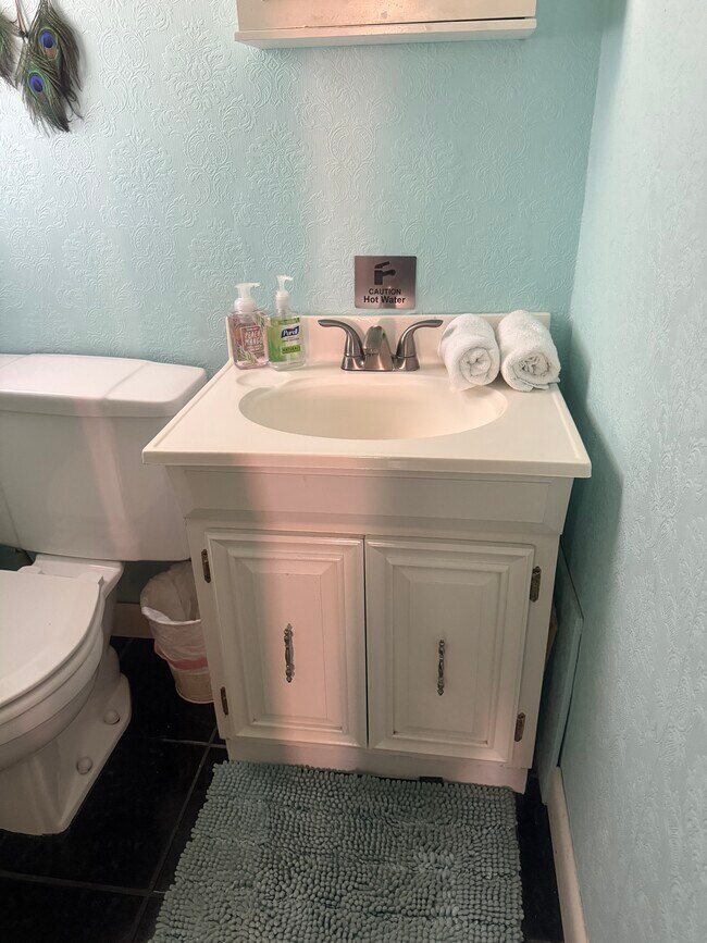 Medio baño - 6 Turner Rd