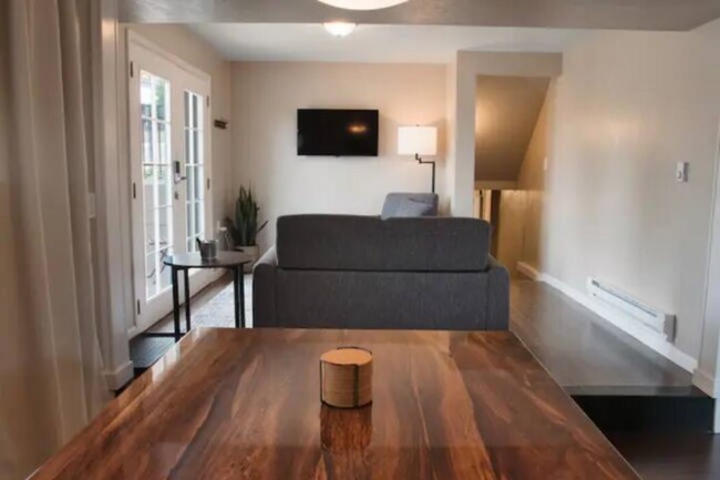 Building Photo - 8239 Cherokee St