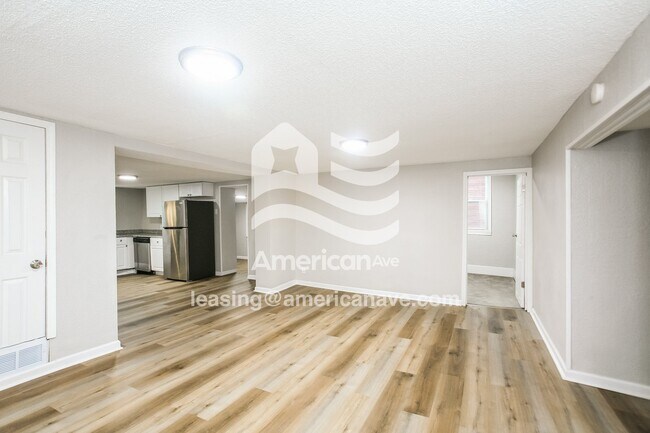 Foto del edificio - 516 W Green St