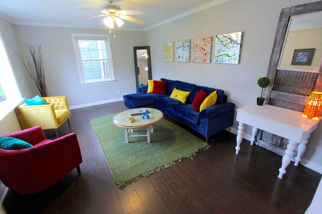 Foto del edificio - 2502 Woodyhill Dr