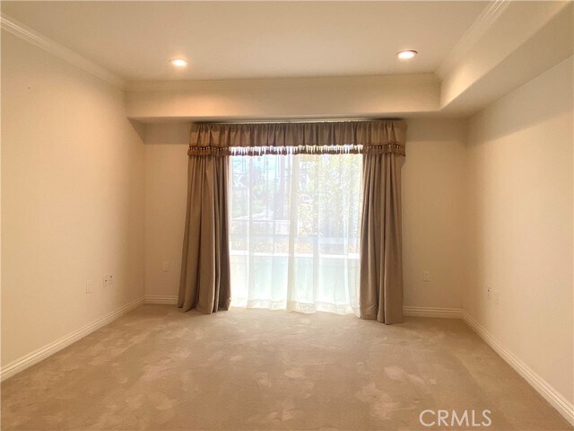 Foto del edificio - 1598 Long Beach Blvd