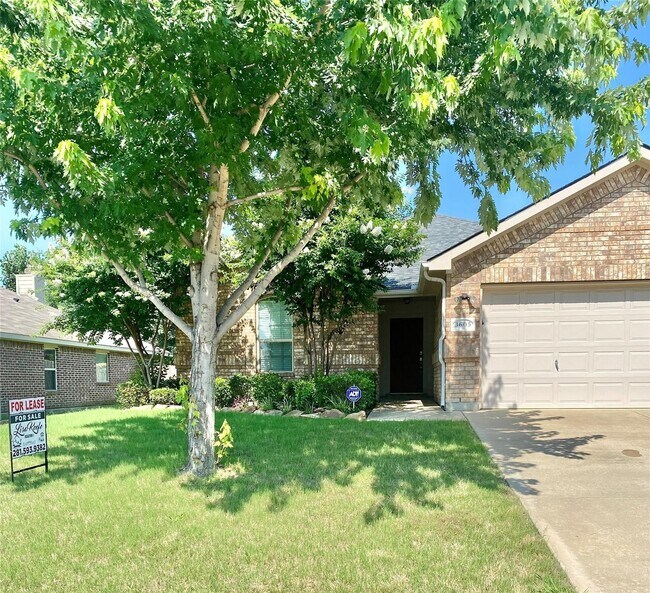 Building Photo - 3605 Chapel Hill Lane