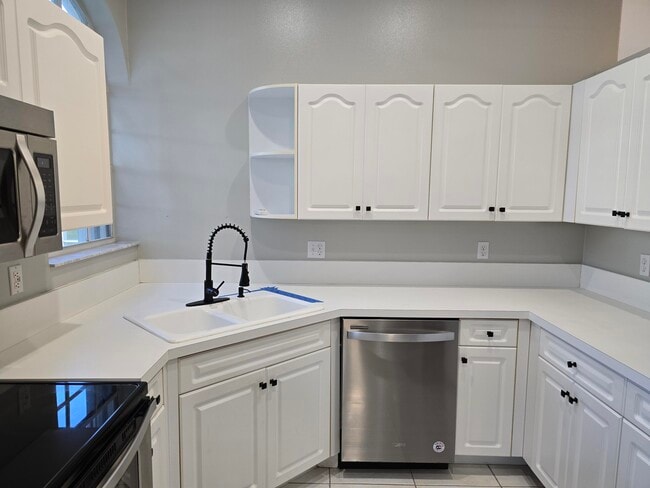 Foto del edificio - 6179 Bear Creek Ct