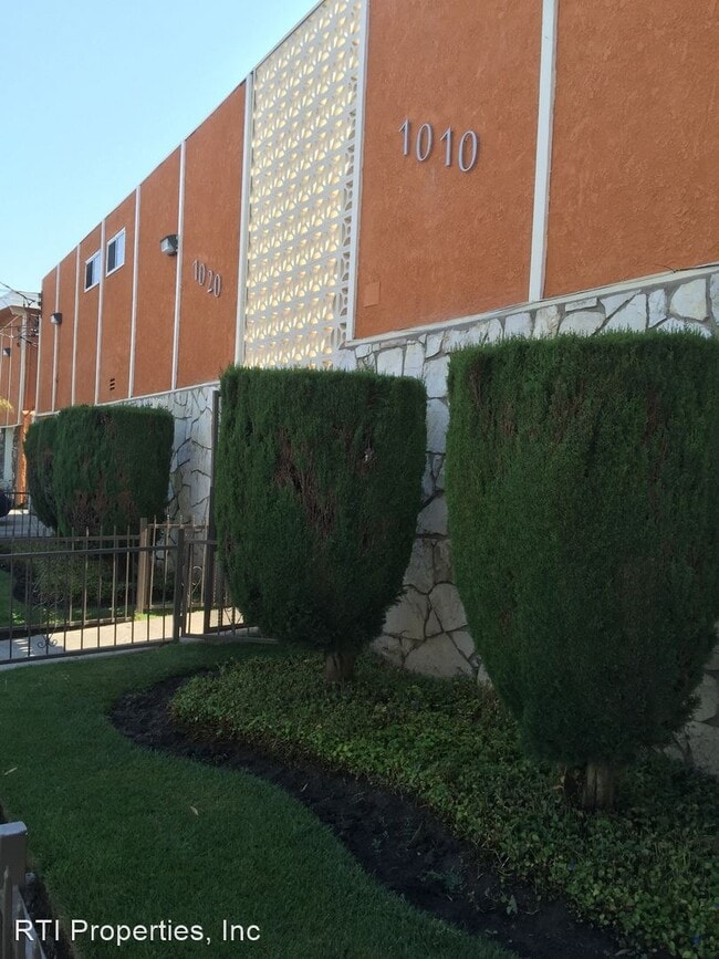 Building Photo - 1010 Orange Ave