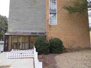 Primary Photo - 544 Tolland St
