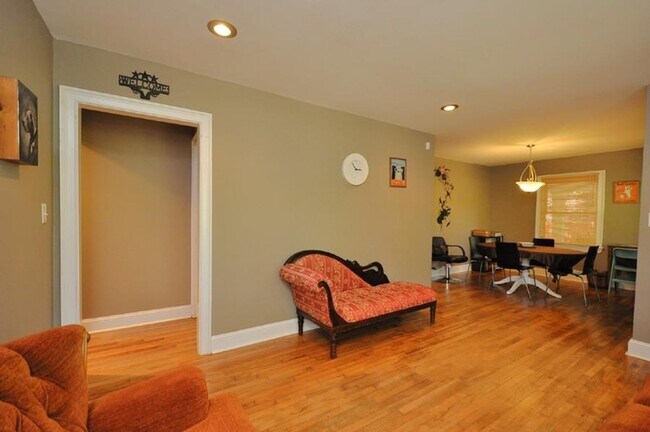 Building Photo - 3BR Near East Atlanta Village