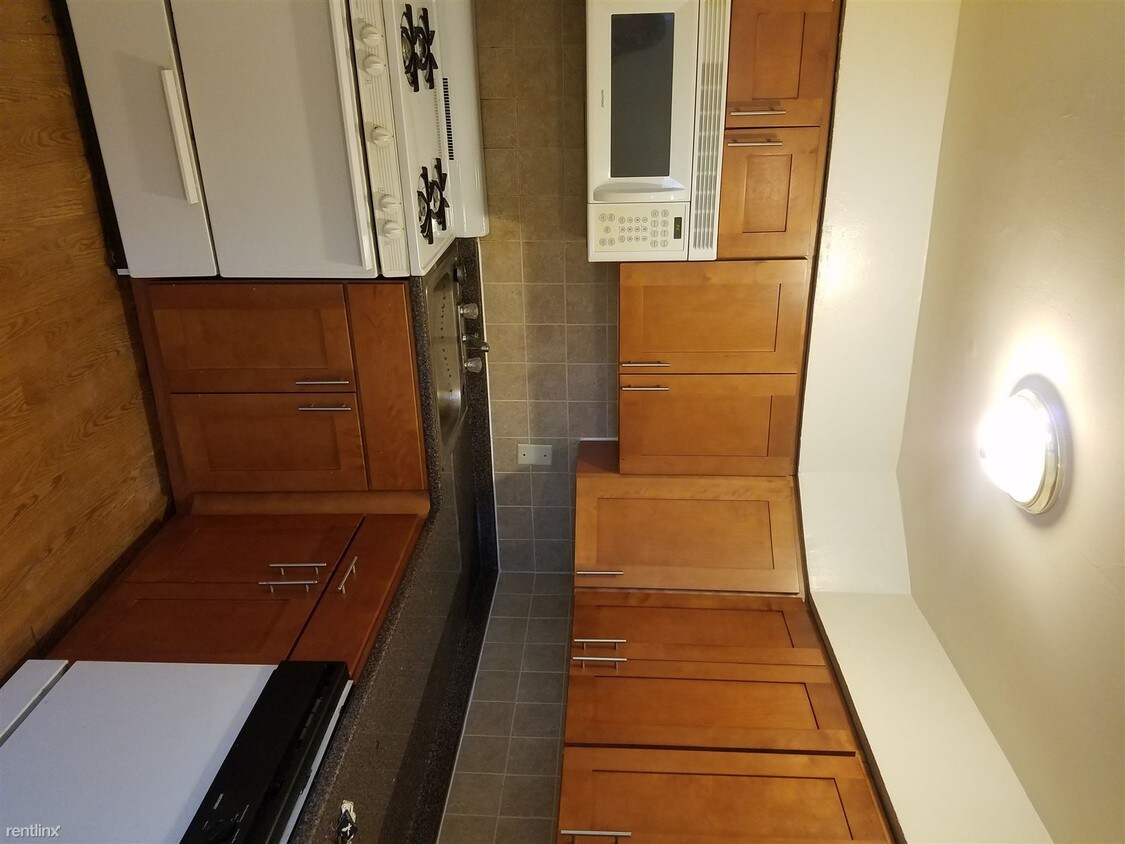 Foto principal - 211 E Baltimore Ave