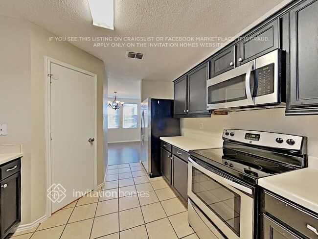 Foto del edificio - 1512 Windy Meadows Dr