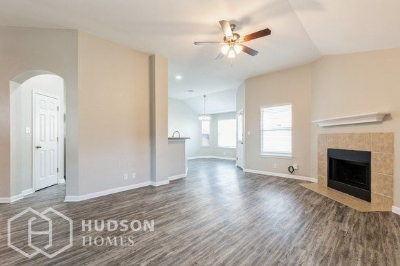 Building Photo - NOW AVAILABLE! 9523 Autumn Run Ln, Convers...
