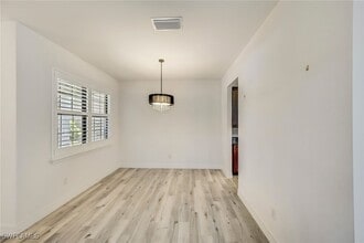 Building Photo - 11623 Meadowrun Cir