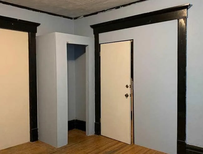 Building Photo - 365 E 15th Ave