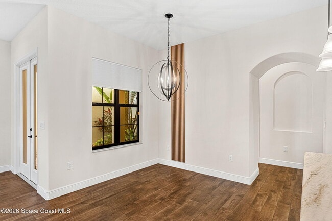 Building Photo - 2225 Zuma Ln