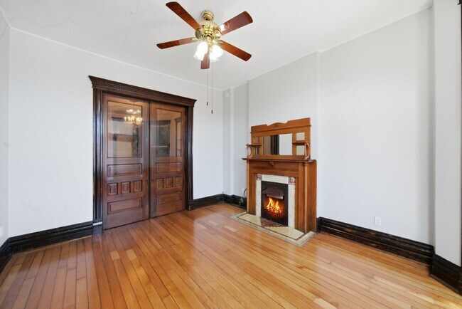 Foto del edificio - 1838 S Ashland Ave