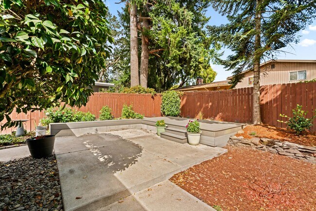 Building Photo - 1930 NW 29th Pl