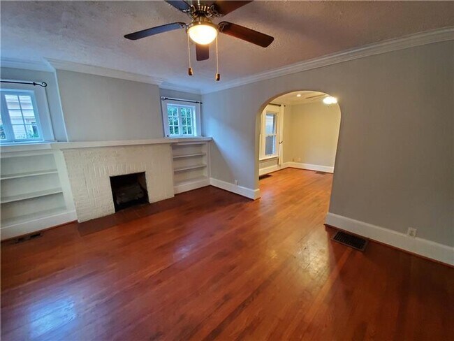 Foto del edificio - 860 Greenwood Ave NE