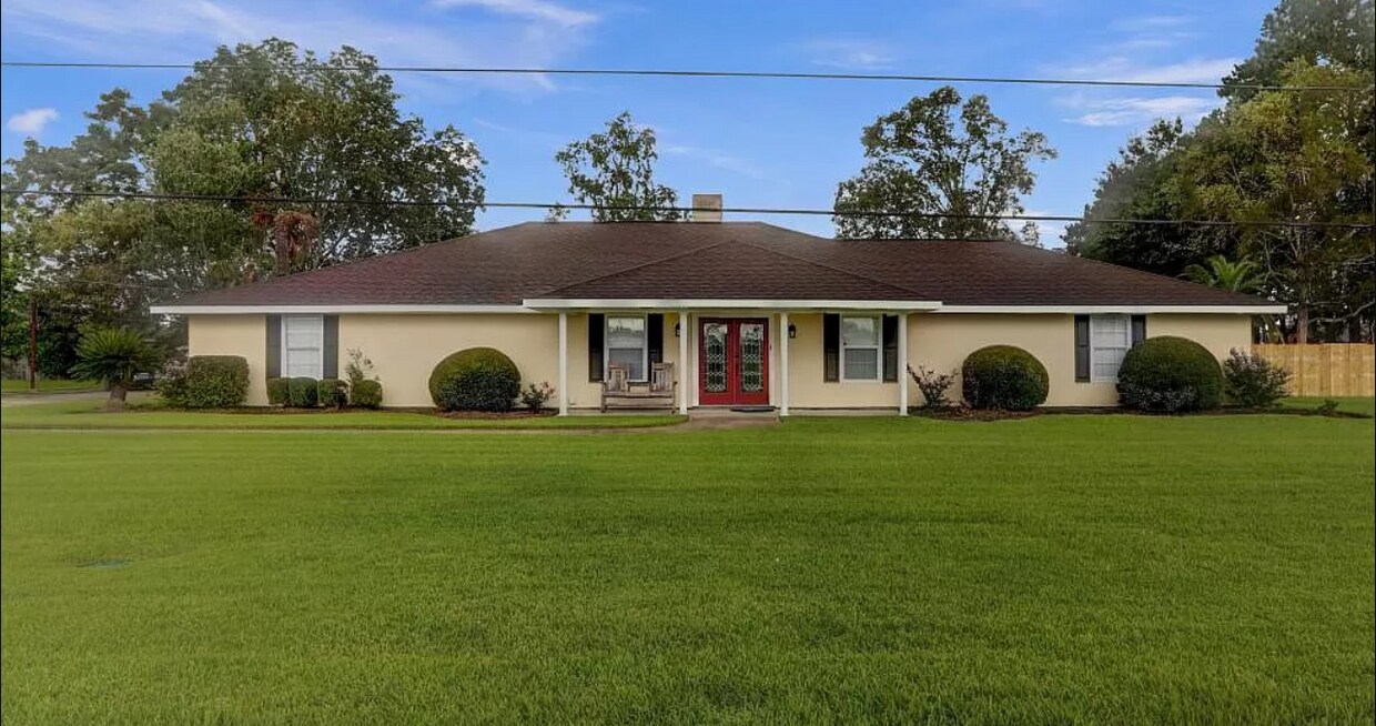 Primary Photo - 1023 Alexander Rd