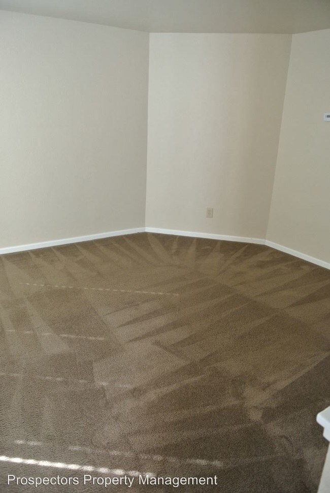 Foto del edificio - 17280 Markross Ct