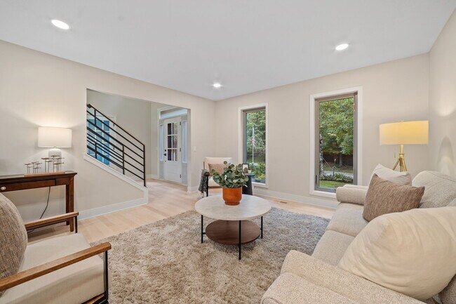 Foto del edificio - 17711 Creek Ridge Pass