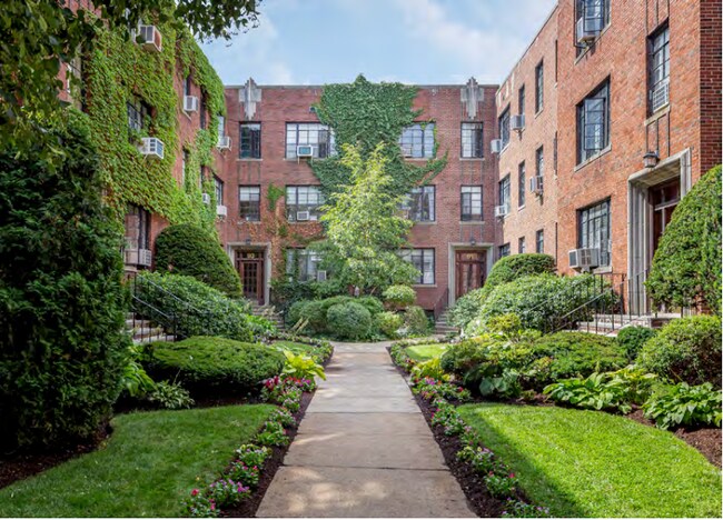 Building Photo - 95 Longwood Ave