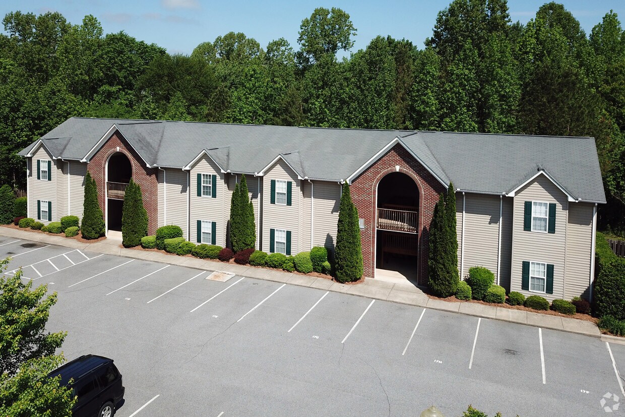 Summers Run Apartments Asheboro, NC