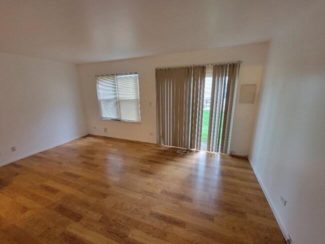 Foto del edificio - 2637 Wingate Ct