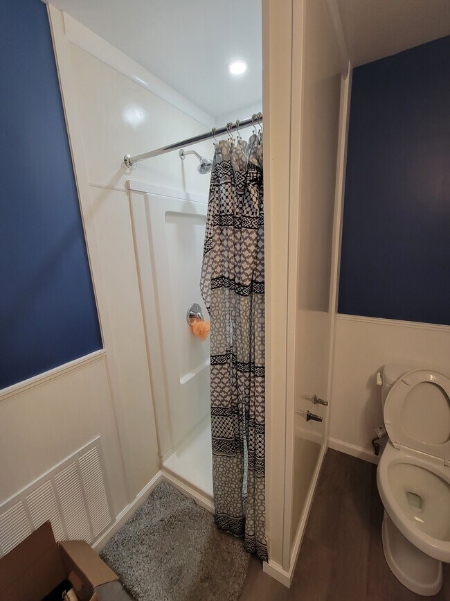 Building Photo - 37 Odaniel Ave