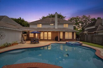Building Photo - 4418 Ruttand Park Ln
